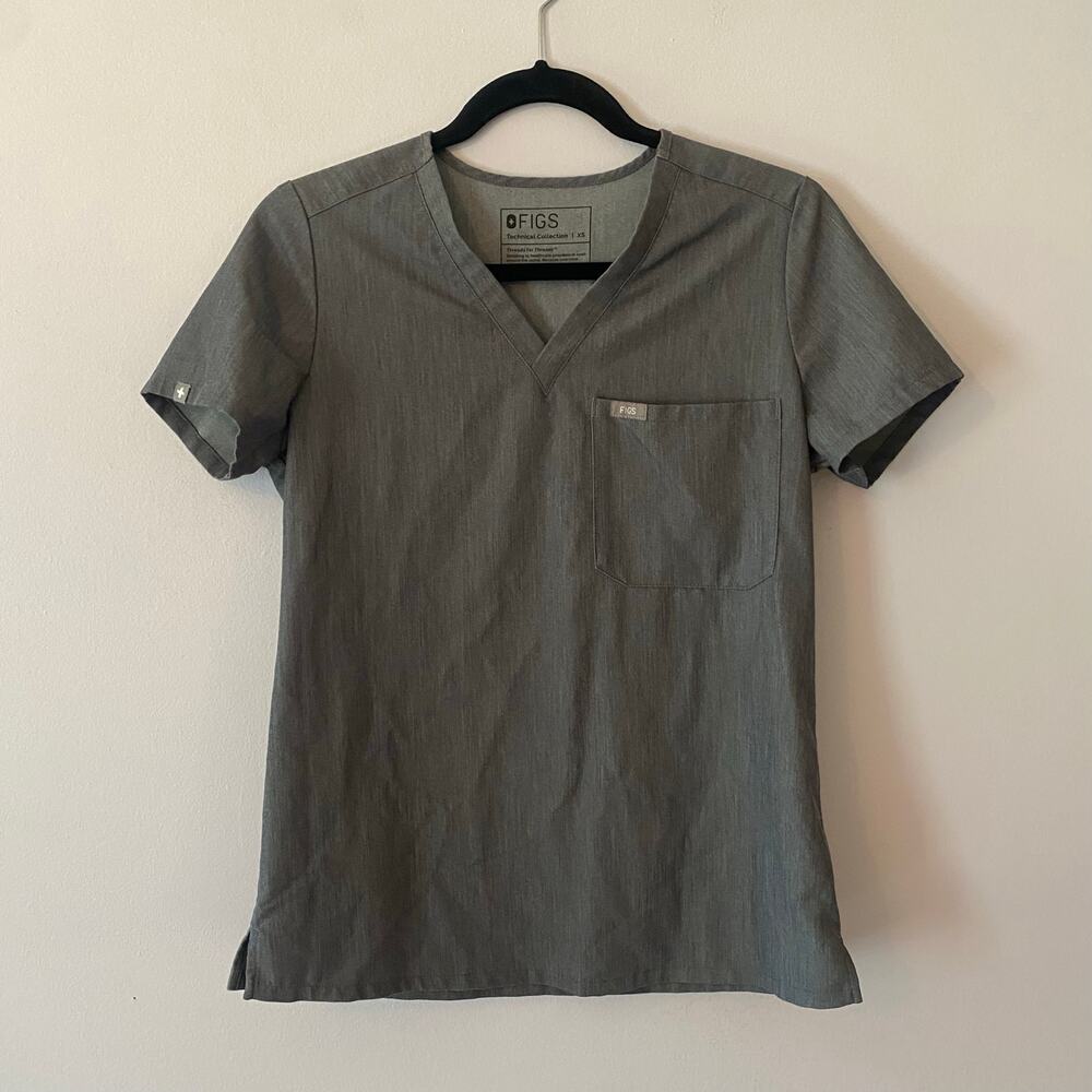 FIGS Graphite Gray Catarina Scrub Top Medical Uniform Women's size XS Nurse Dr